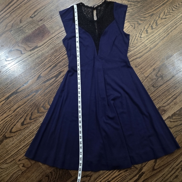 French Connection Alicia Lace Inset Blue and Black Dress Size 8 - Picture 7 of 9